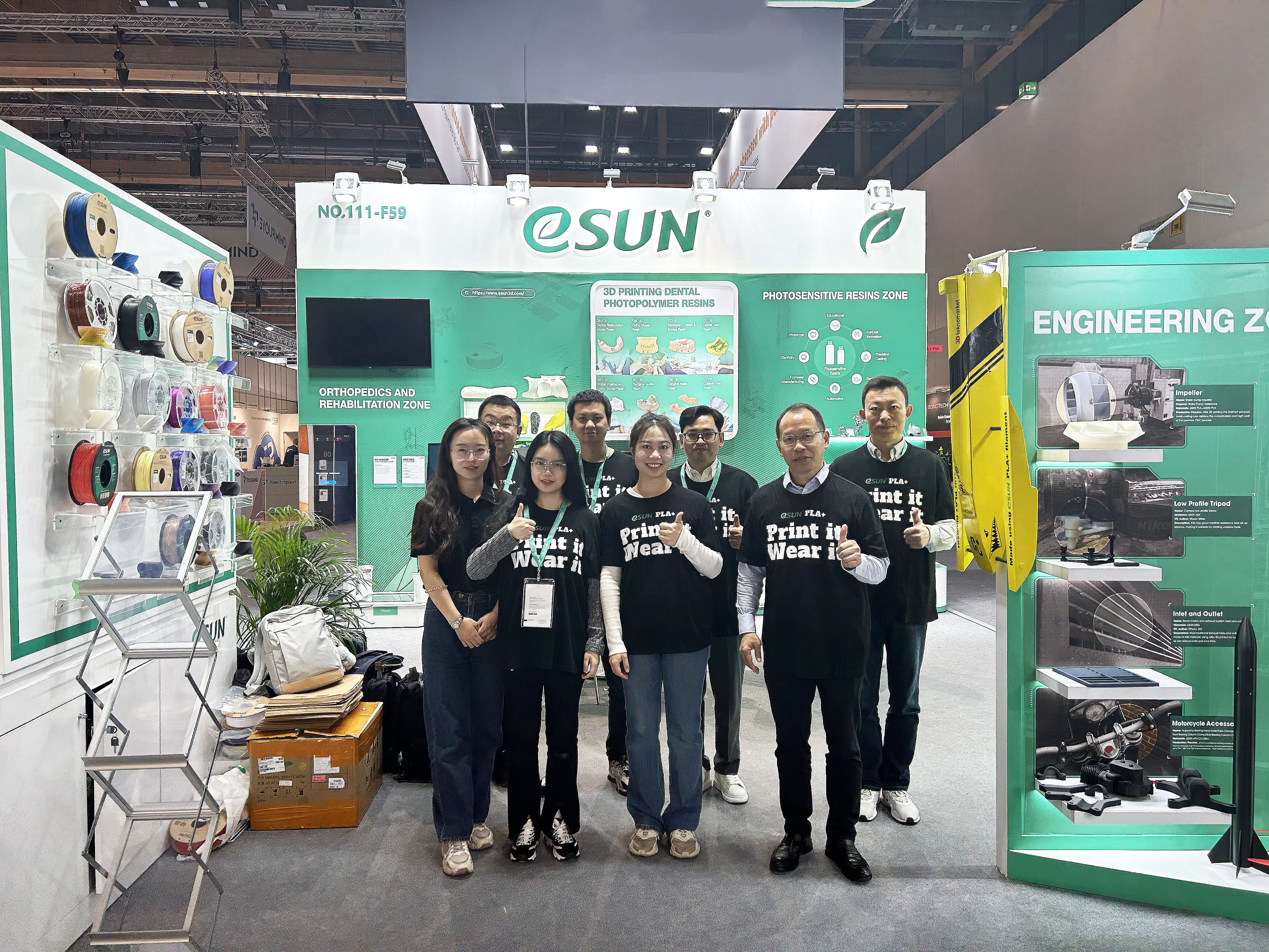 ¡Tantas sorpresas!¡Recordando el alegre viaje de eSUN en formnext con amigos!